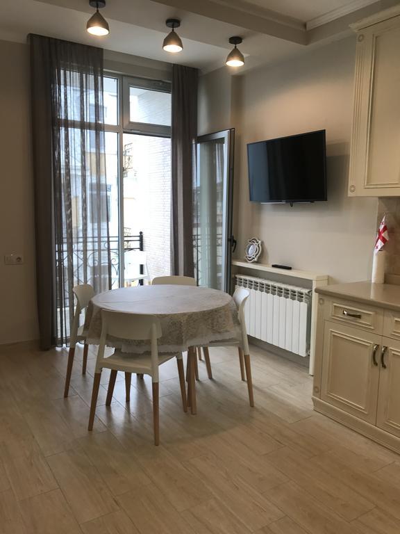 באטומי Piazza Apartment מראה חיצוני תמונה